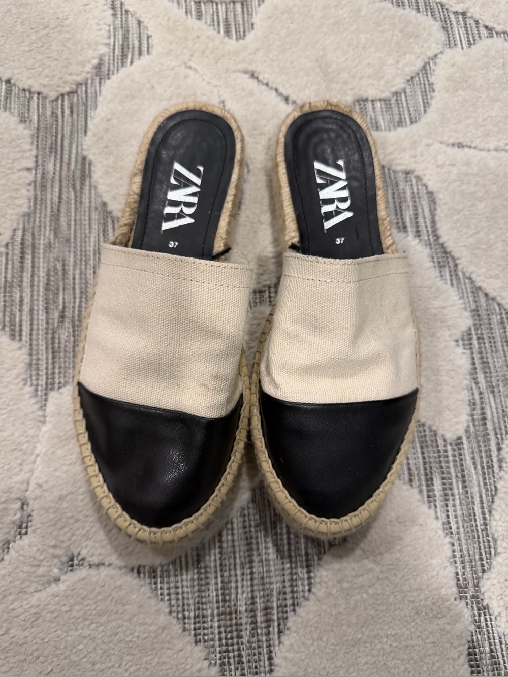 Zara Black and Cream Slip-On Espadrille Mules